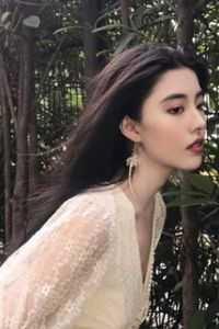 你又不是我的谁一半浮生